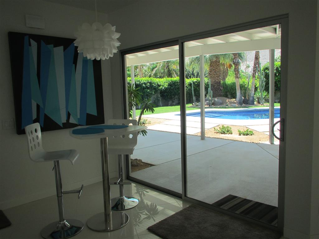 SL920 Breakfast Nook 3
